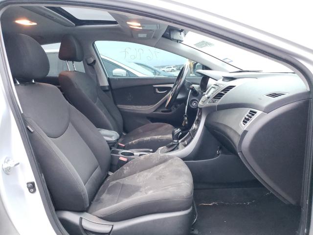 Photo 4 VIN: KMHDH4AE4FU357318 - HYUNDAI ELANTRA SE 