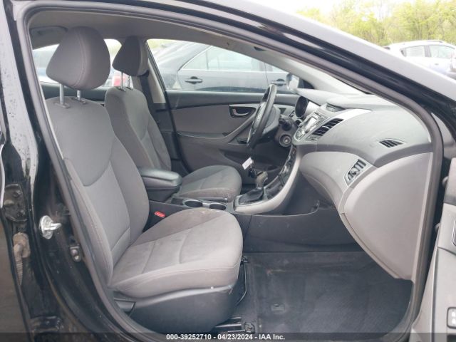 Photo 4 VIN: KMHDH4AE4FU361109 - HYUNDAI ELANTRA 