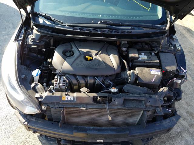 Photo 6 VIN: KMHDH4AE4FU383868 - HYUNDAI ELANTRA 