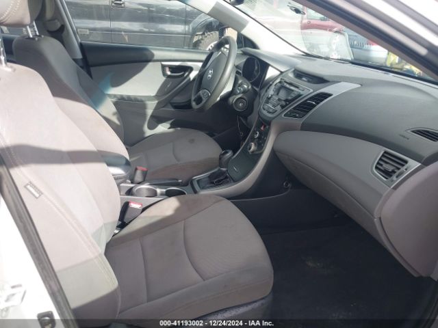 Photo 4 VIN: KMHDH4AE4FU388116 - HYUNDAI ELANTRA 