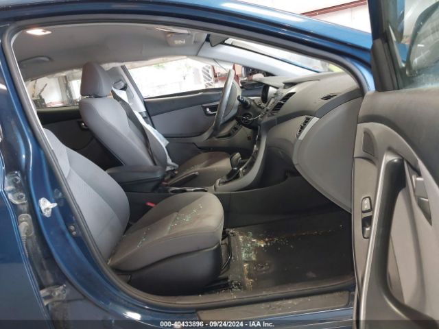 Photo 4 VIN: KMHDH4AE4FU392974 - HYUNDAI ELANTRA 