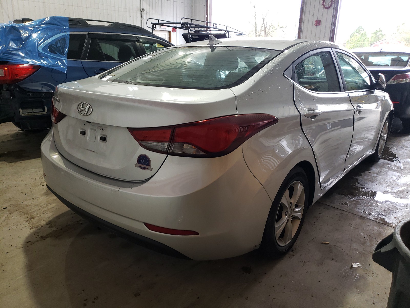 Photo 3 VIN: KMHDH4AE4GU484751 - HYUNDAI ELANTRA 