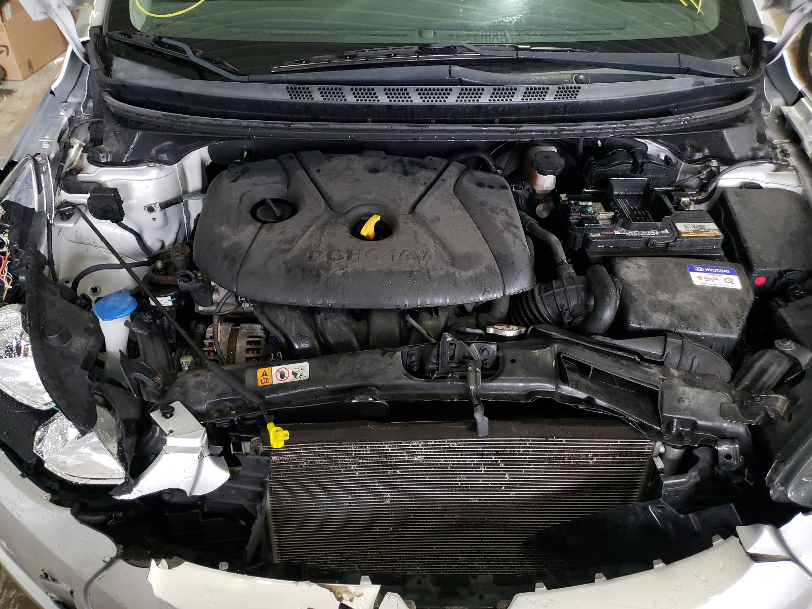 Photo 6 VIN: KMHDH4AE4GU484751 - HYUNDAI ELANTRA 