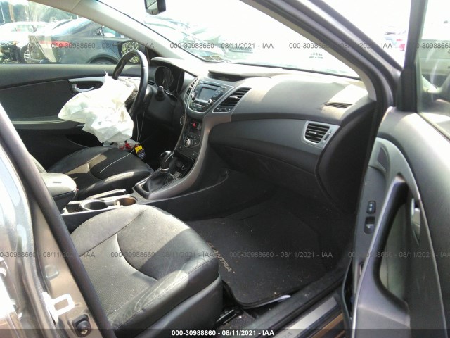 Photo 4 VIN: KMHDH4AE4GU596112 - HYUNDAI ELANTRA 