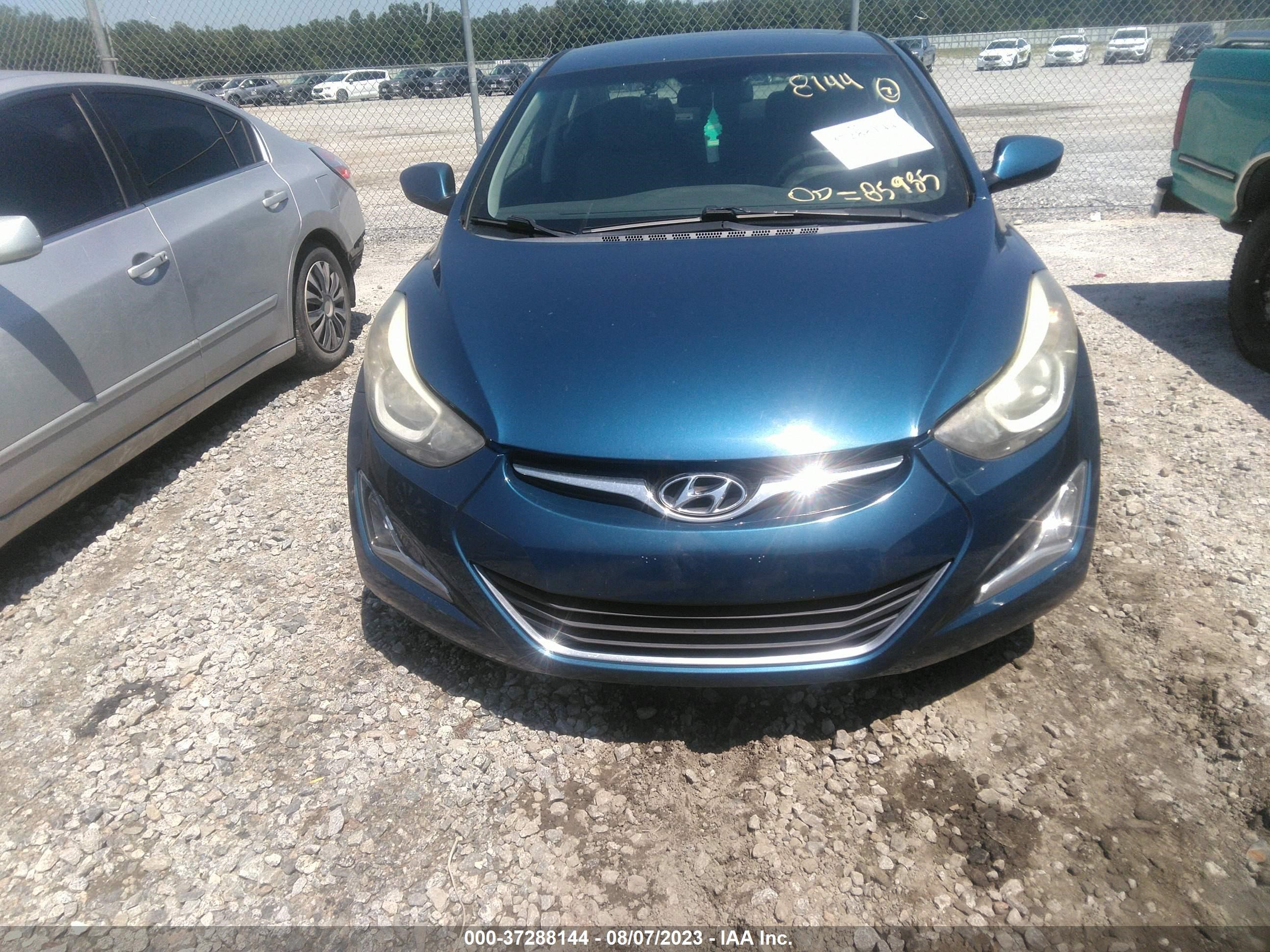 Photo 11 VIN: KMHDH4AE4GU618125 - HYUNDAI ELANTRA 