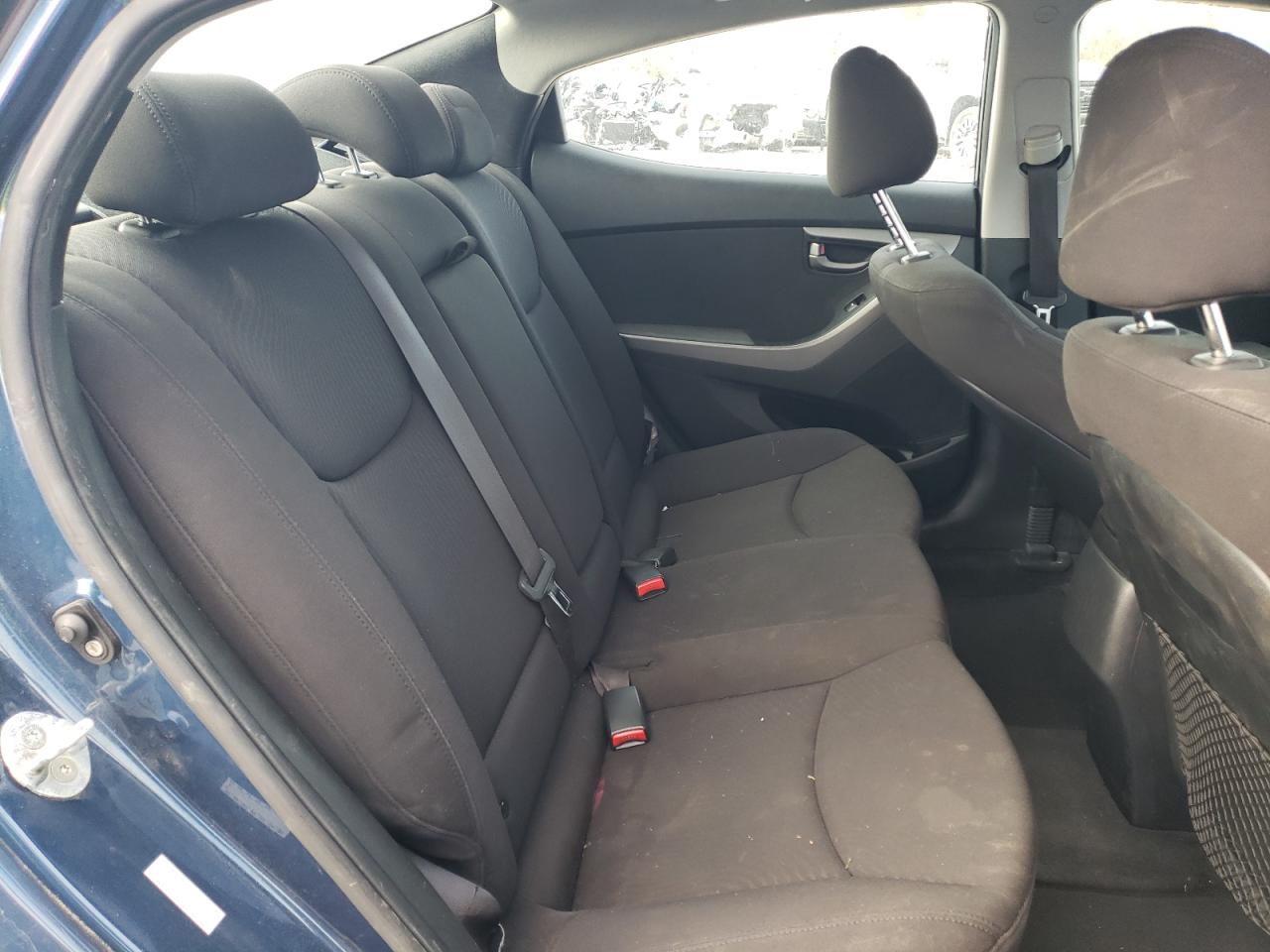 Photo 9 VIN: KMHDH4AE4GU621672 - HYUNDAI ELANTRA 