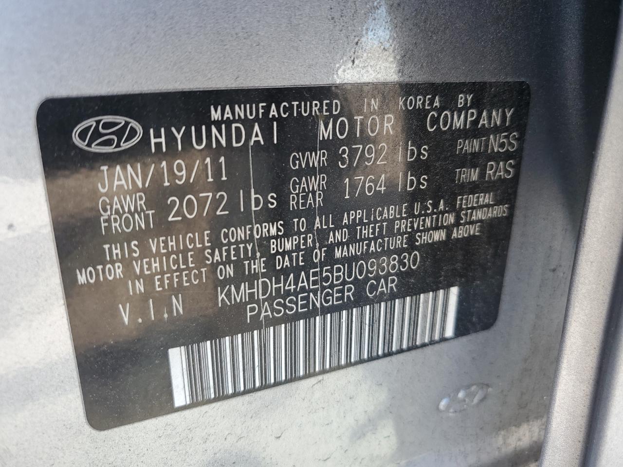 Photo 11 VIN: KMHDH4AE5BU093830 - HYUNDAI ELANTRA 