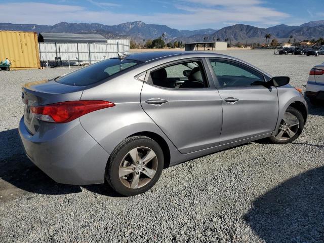 Photo 2 VIN: KMHDH4AE5BU093942 - HYUNDAI ELANTRA 