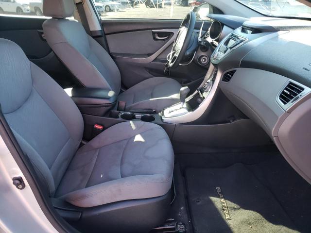 Photo 4 VIN: KMHDH4AE5BU115082 - HYUNDAI ELANTRA GL 