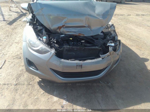 Photo 5 VIN: KMHDH4AE5BU116278 - HYUNDAI ELANTRA 