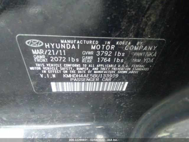 Photo 8 VIN: KMHDH4AE5BU133999 - HYUNDAI ELANTRA 