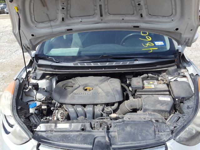 Photo 6 VIN: KMHDH4AE5BU165075 - HYUNDAI ELANTRA GL 