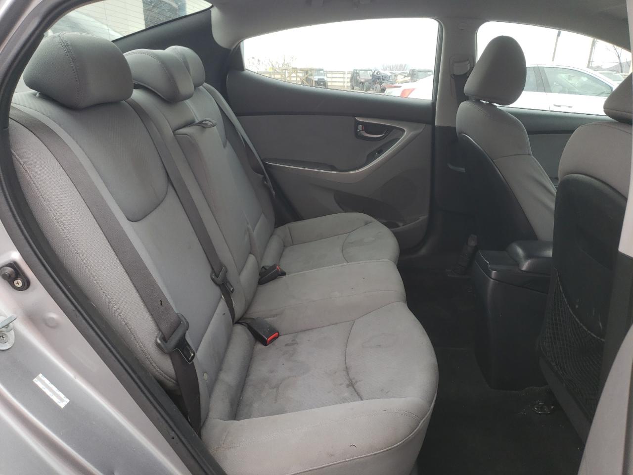 Photo 9 VIN: KMHDH4AE5BU172124 - HYUNDAI ELANTRA 