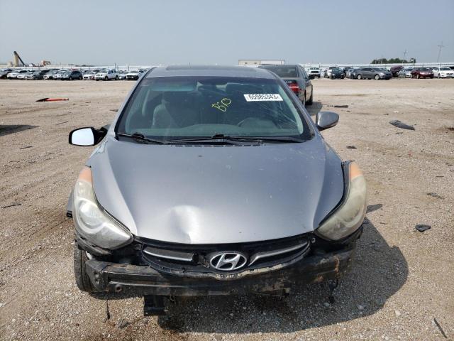 Photo 4 VIN: KMHDH4AE5CU222103 - HYUNDAI ELANTRA 