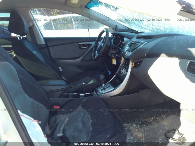 Photo 4 VIN: KMHDH4AE5CU246501 - HYUNDAI ELANTRA 