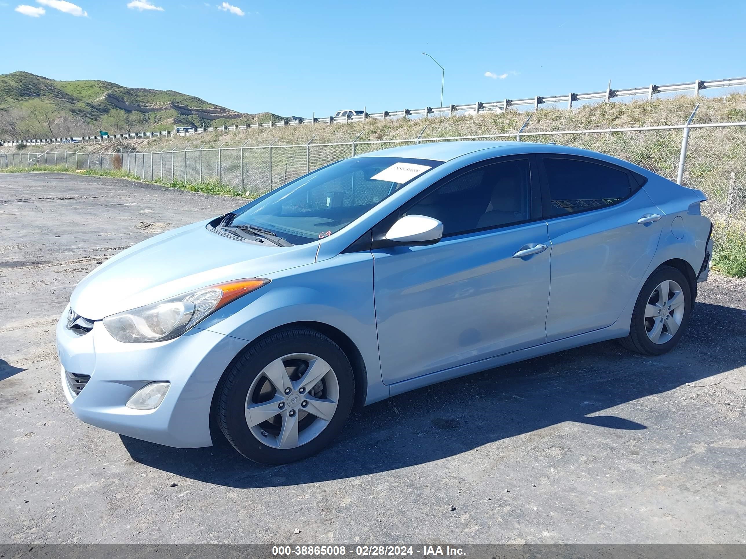 Photo 1 VIN: KMHDH4AE5CU254985 - HYUNDAI ELANTRA 