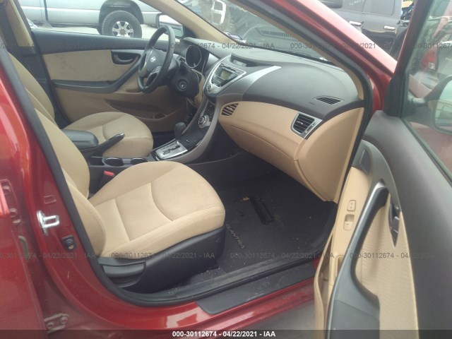 Photo 4 VIN: KMHDH4AE5CU325246 - HYUNDAI ELANTRA 