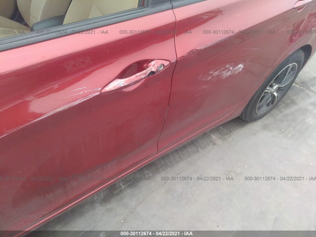 Photo 5 VIN: KMHDH4AE5CU325246 - HYUNDAI ELANTRA 