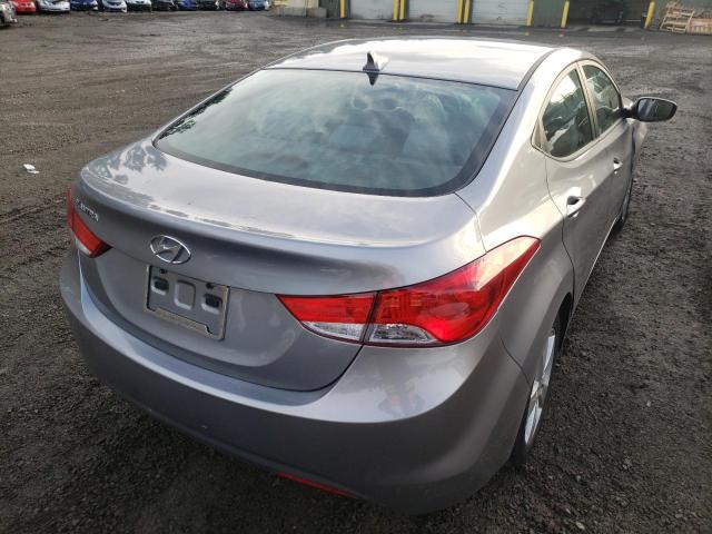 Photo 3 VIN: KMHDH4AE5CU327692 - HYUNDAI ELANTRA GL 