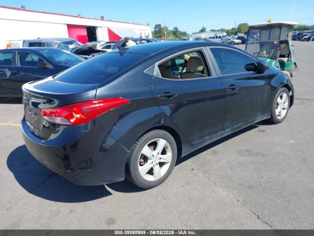 Photo 3 VIN: KMHDH4AE5CU338515 - HYUNDAI ELANTRA 