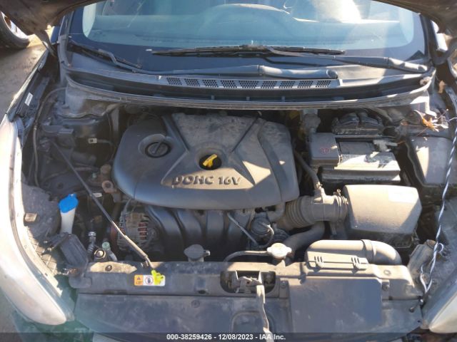 Photo 9 VIN: KMHDH4AE5CU370509 - HYUNDAI ELANTRA 