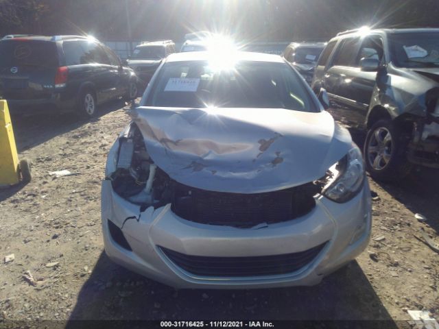 Photo 5 VIN: KMHDH4AE5CU400382 - HYUNDAI ELANTRA 