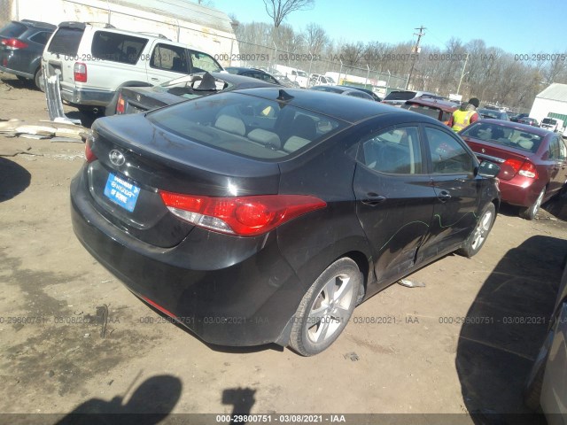 Photo 3 VIN: KMHDH4AE5CU406134 - HYUNDAI ELANTRA 