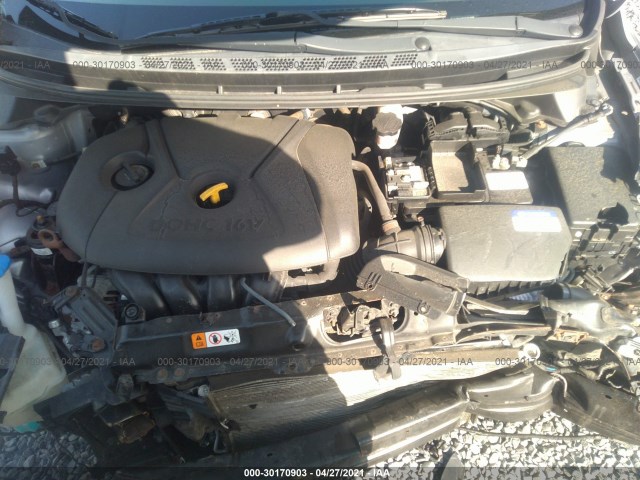 Photo 9 VIN: KMHDH4AE5CU413388 - HYUNDAI ELANTRA 