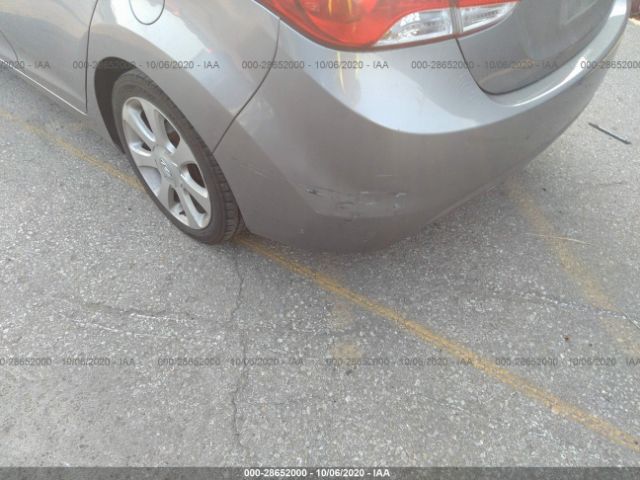 Photo 5 VIN: KMHDH4AE5CU439781 - HYUNDAI ELANTRA 