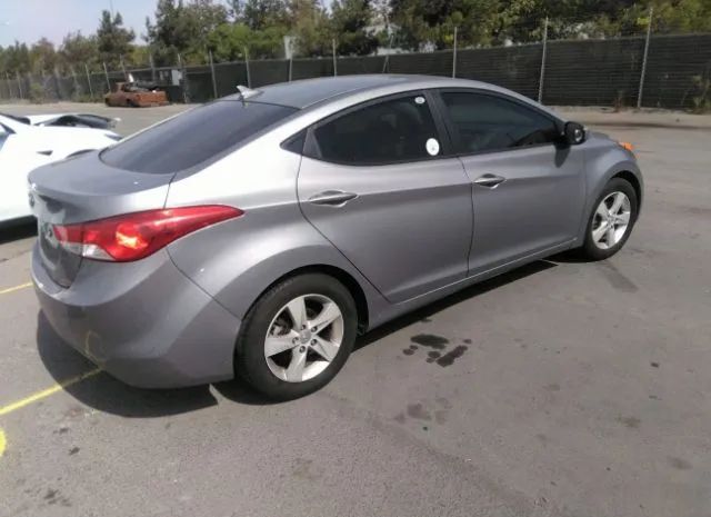 Photo 3 VIN: KMHDH4AE5CU444933 - HYUNDAI ELANTRA 