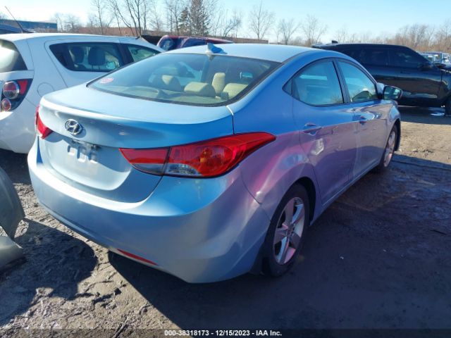 Photo 3 VIN: KMHDH4AE5CU450215 - HYUNDAI ELANTRA 