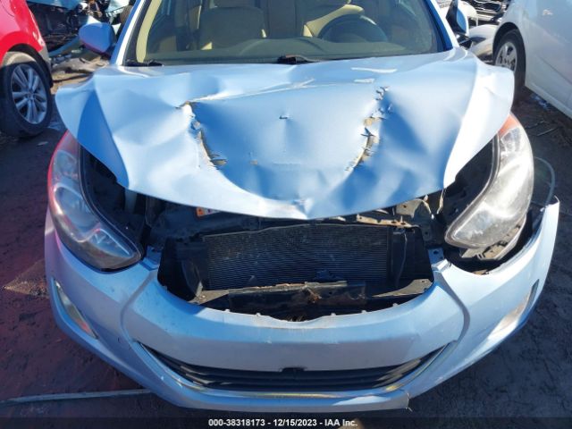 Photo 5 VIN: KMHDH4AE5CU450215 - HYUNDAI ELANTRA 