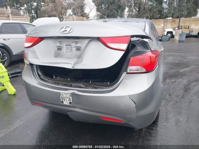 Photo 5 VIN: KMHDH4AE5CU455589 - HYUNDAI ELANTRA 