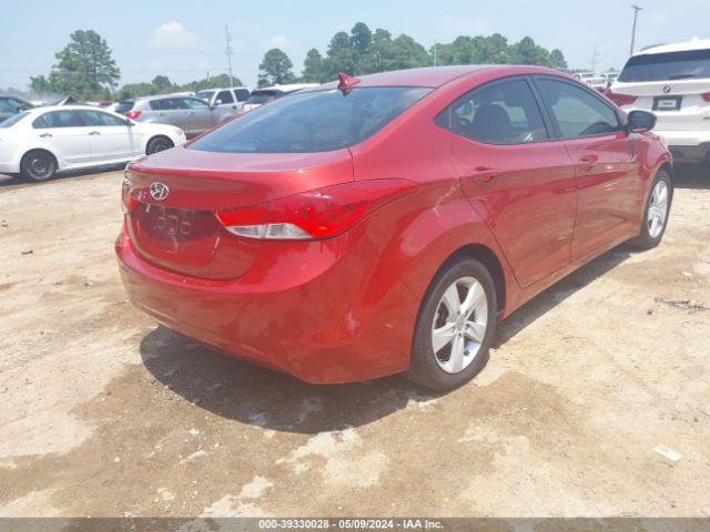 Photo 3 VIN: KMHDH4AE5CU464972 - HYUNDAI ELANTRA 