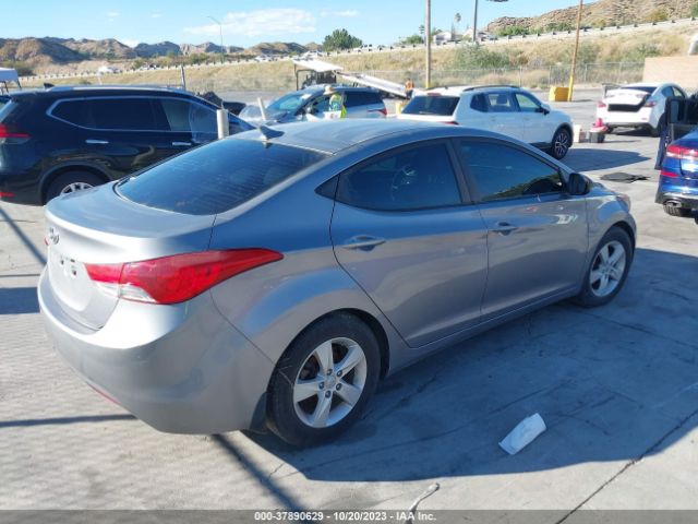 Photo 3 VIN: KMHDH4AE5DU501164 - HYUNDAI ELANTRA 