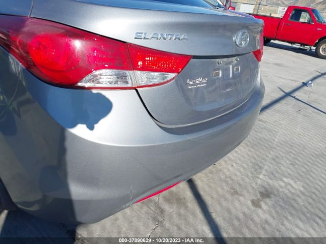 Photo 5 VIN: KMHDH4AE5DU501164 - HYUNDAI ELANTRA 