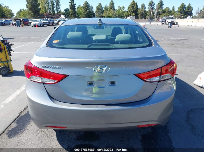 Photo 15 VIN: KMHDH4AE5DU568590 - HYUNDAI ELANTRA 