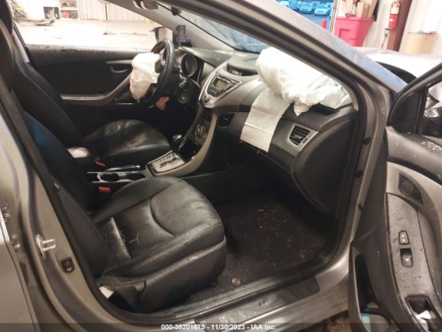 Photo 4 VIN: KMHDH4AE5DU596468 - HYUNDAI ELANTRA 