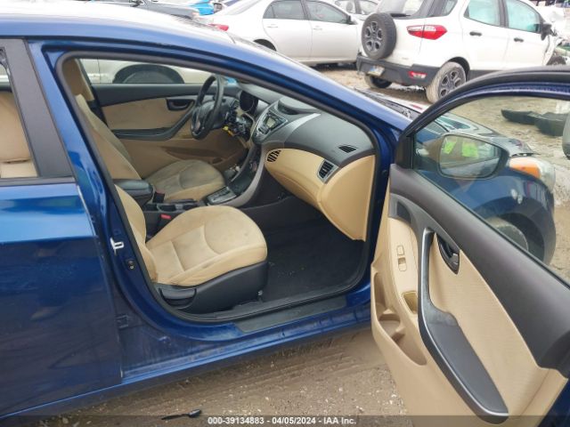 Photo 4 VIN: KMHDH4AE5DU618064 - HYUNDAI ELANTRA 