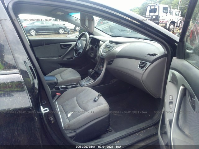 Photo 4 VIN: KMHDH4AE5DU646818 - HYUNDAI ELANTRA 