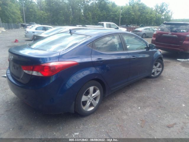 Photo 3 VIN: KMHDH4AE5DU703051 - HYUNDAI ELANTRA 