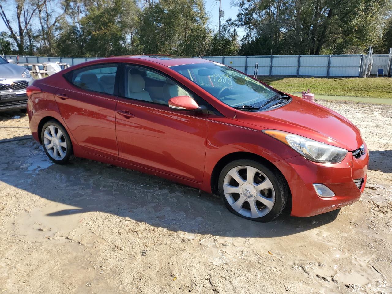 Photo 3 VIN: KMHDH4AE5DU704765 - HYUNDAI ELANTRA 