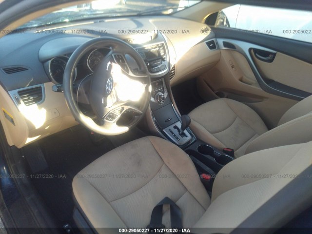 Photo 4 VIN: KMHDH4AE5DU879016 - HYUNDAI ELANTRA 