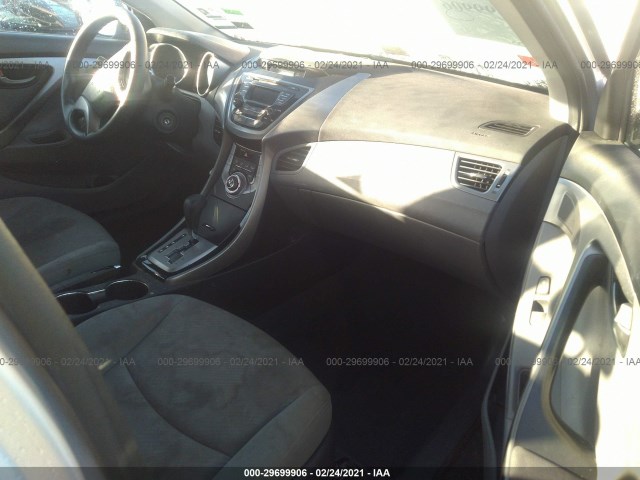 Photo 4 VIN: KMHDH4AE5DU891117 - HYUNDAI ELANTRA 