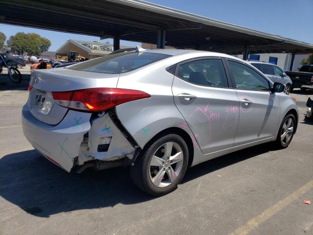 Photo 2 VIN: KMHDH4AE5DU923452 - HYUNDAI ELANTRA 