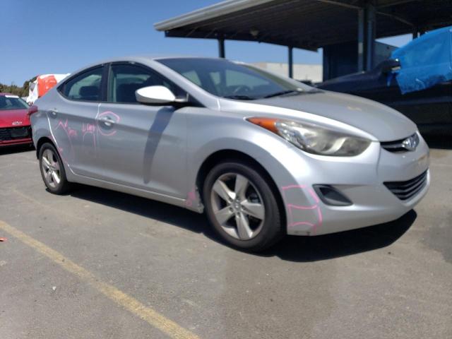 Photo 3 VIN: KMHDH4AE5DU923452 - HYUNDAI ELANTRA 