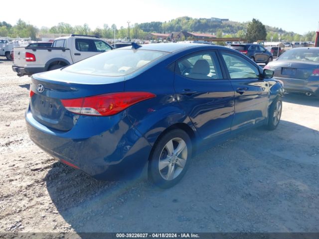 Photo 3 VIN: KMHDH4AE5DU949517 - HYUNDAI ELANTRA 