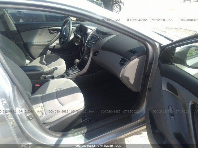 Photo 4 VIN: KMHDH4AE5DU950361 - HYUNDAI ELANTRA 