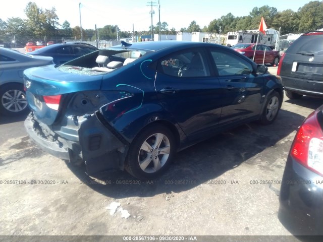 Photo 3 VIN: KMHDH4AE5DU951865 - HYUNDAI ELANTRA 