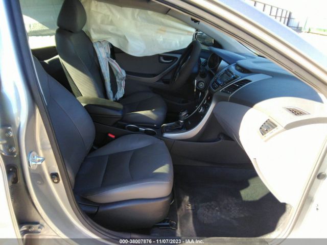 Photo 4 VIN: KMHDH4AE5EU066082 - HYUNDAI ELANTRA 